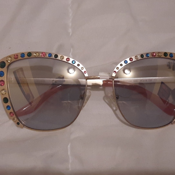 Sunglasses - Picture 5 of 5